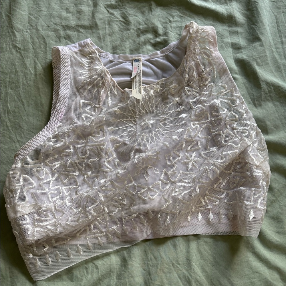 JS Collections White Embroidered Tank Top - Picture 4 of 4